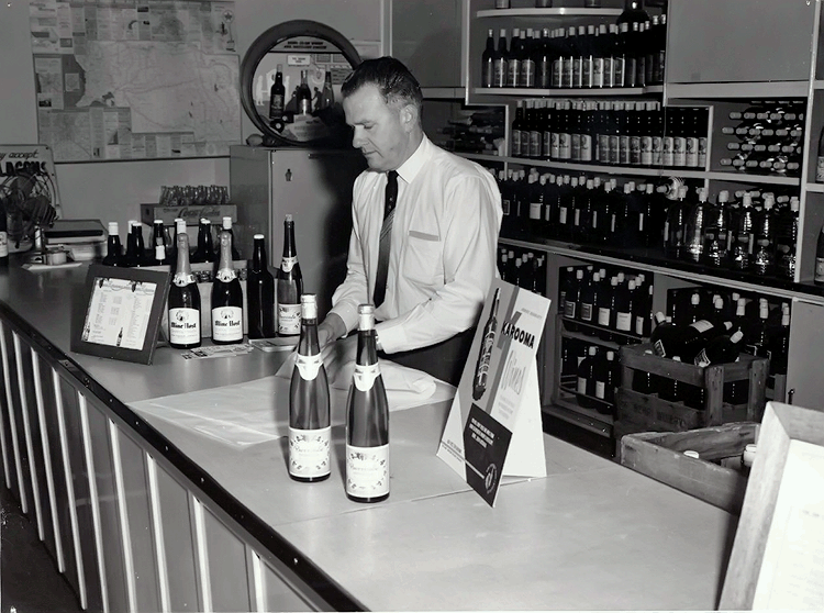 1960-64KarlNiedingOldWinesalesWRW