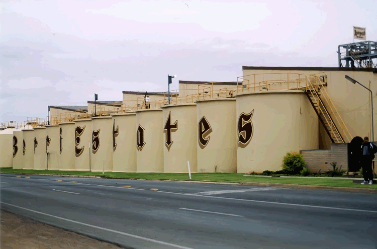 1997 - Berri Estates from Roadside